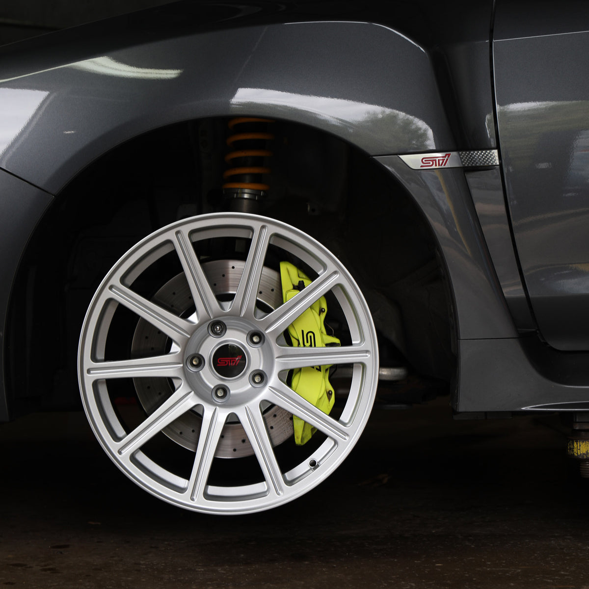 Mach V Stellar 18x9.5" 5x114