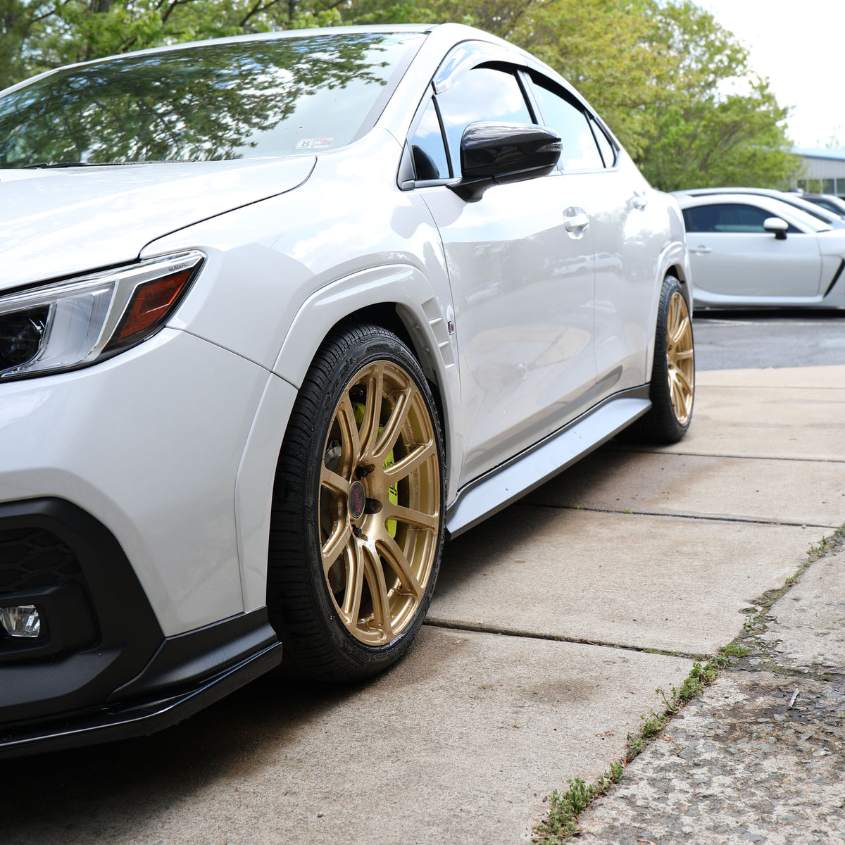 Mach V Crucial 18x9.5&quot; 5x114