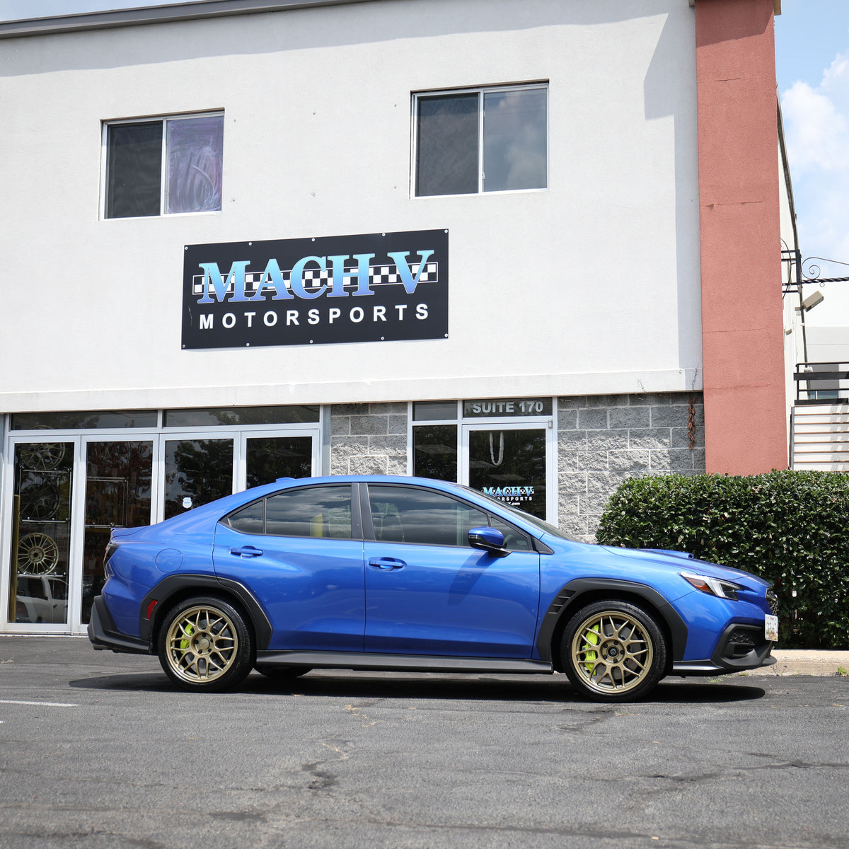 Rota Dragonfly 18x8.5 +44 5x114