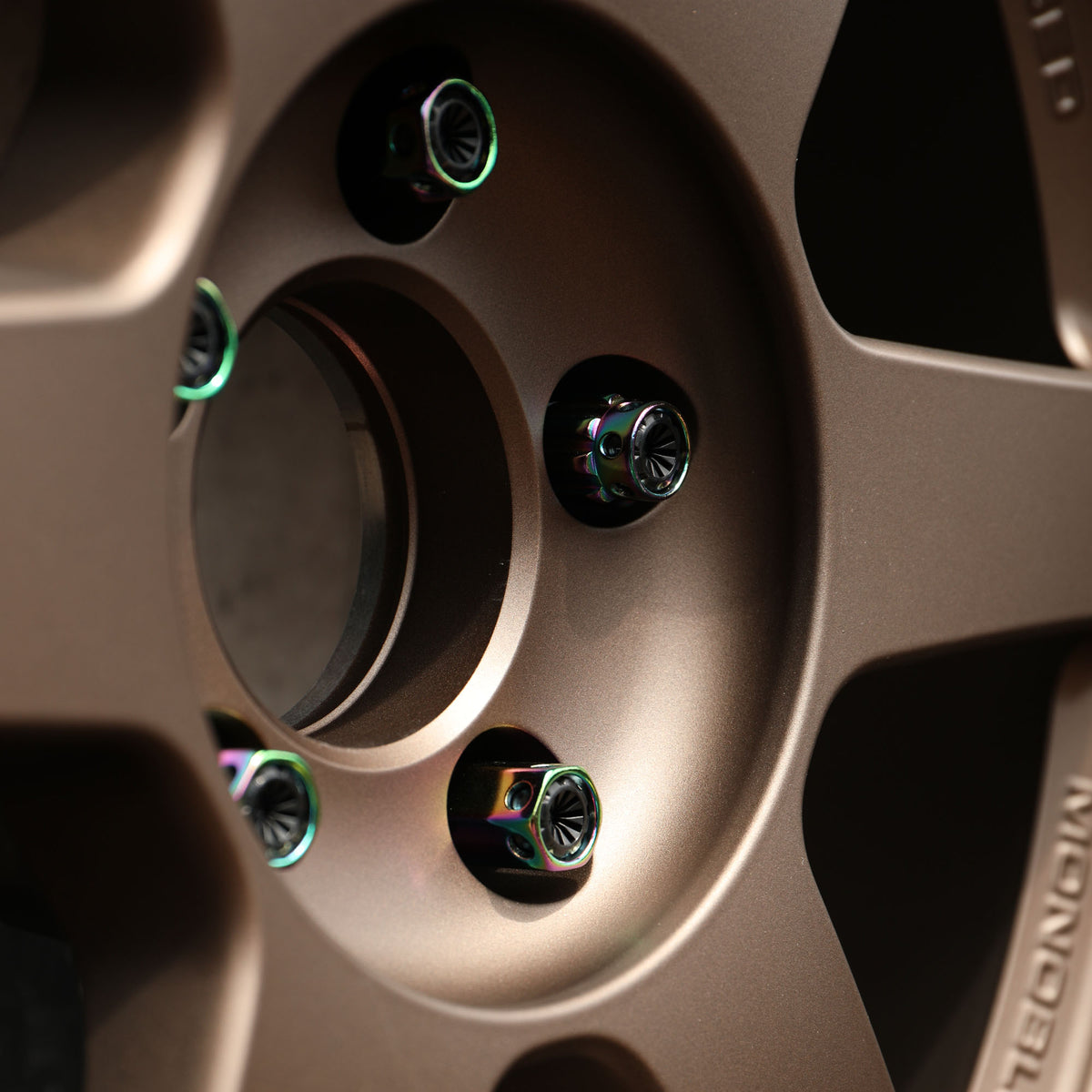 Kics Racing Composite R40 iConix Lug Nut Set