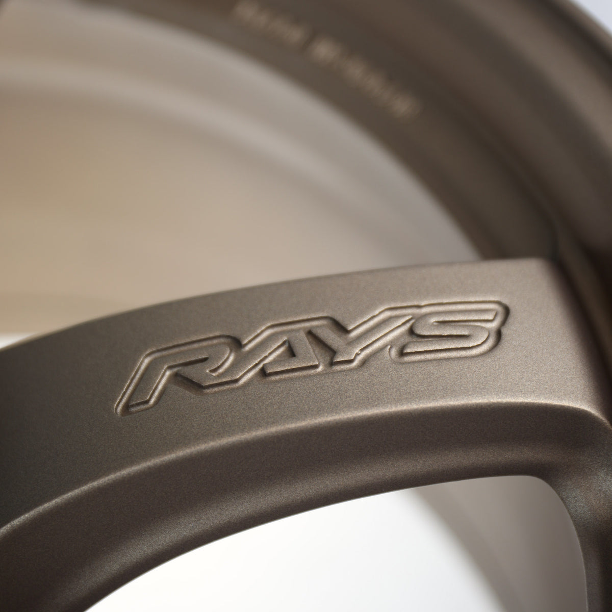 Rays Gram Lights 57CR 18x9.5 +38 5x114