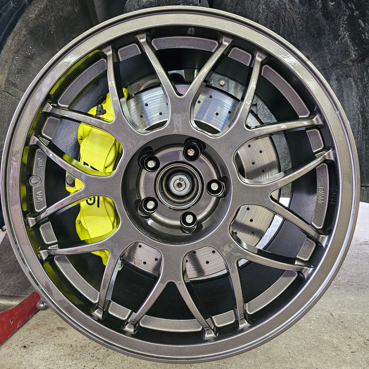 Rota Dragonfly 18x9.5 +40 5x114