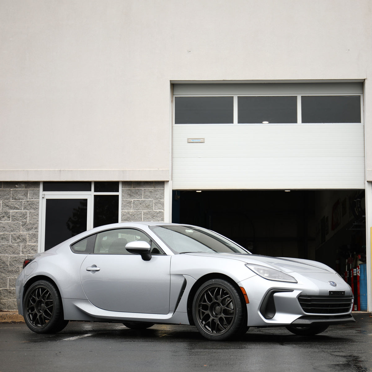 Rota Dragonfly 18x8.5 +48 5x100