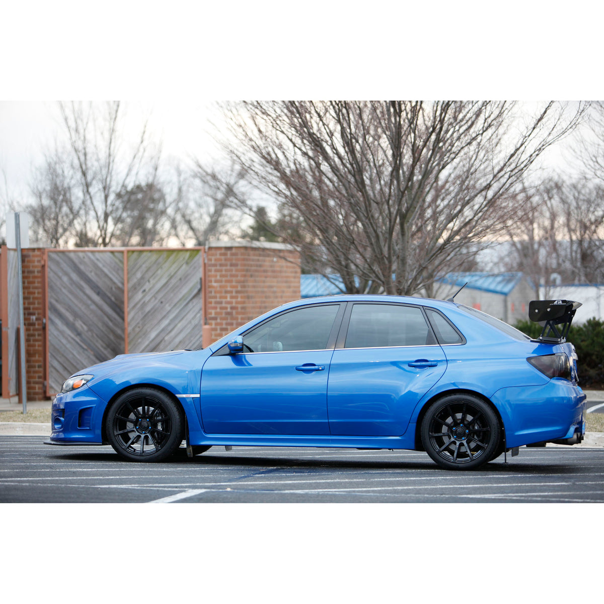 Mach V Crucial 18x9.5&quot; 5x100