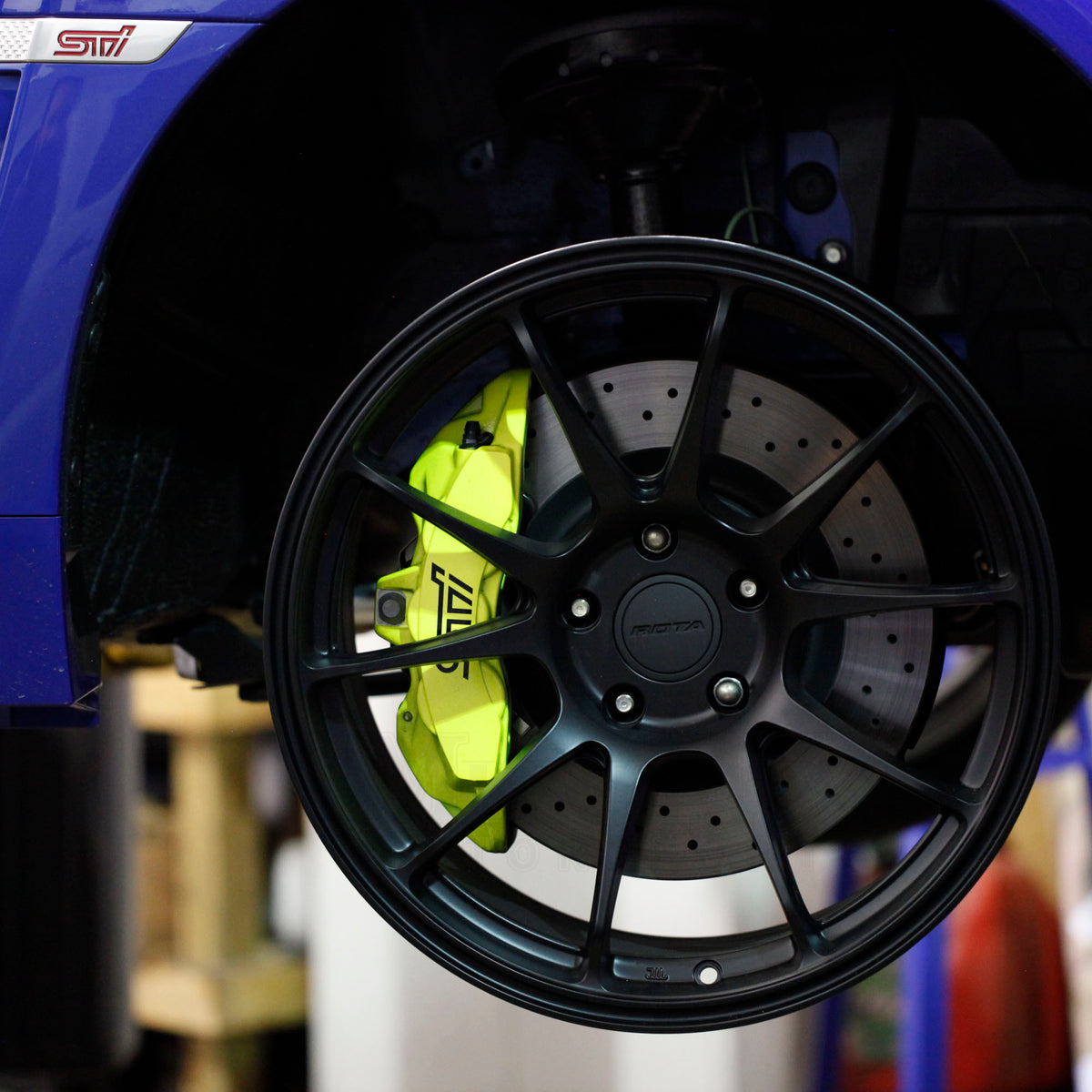 Rota Titan 18x8.5 +44 5x114