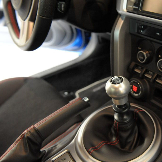 Subaru shift top knob automatic