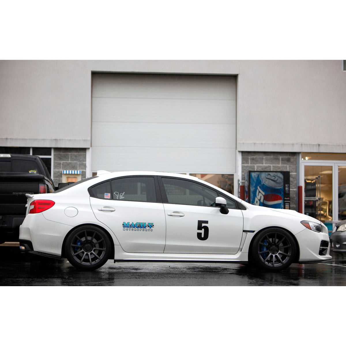 Mach V Crucial 18x9.5&quot; 5x114